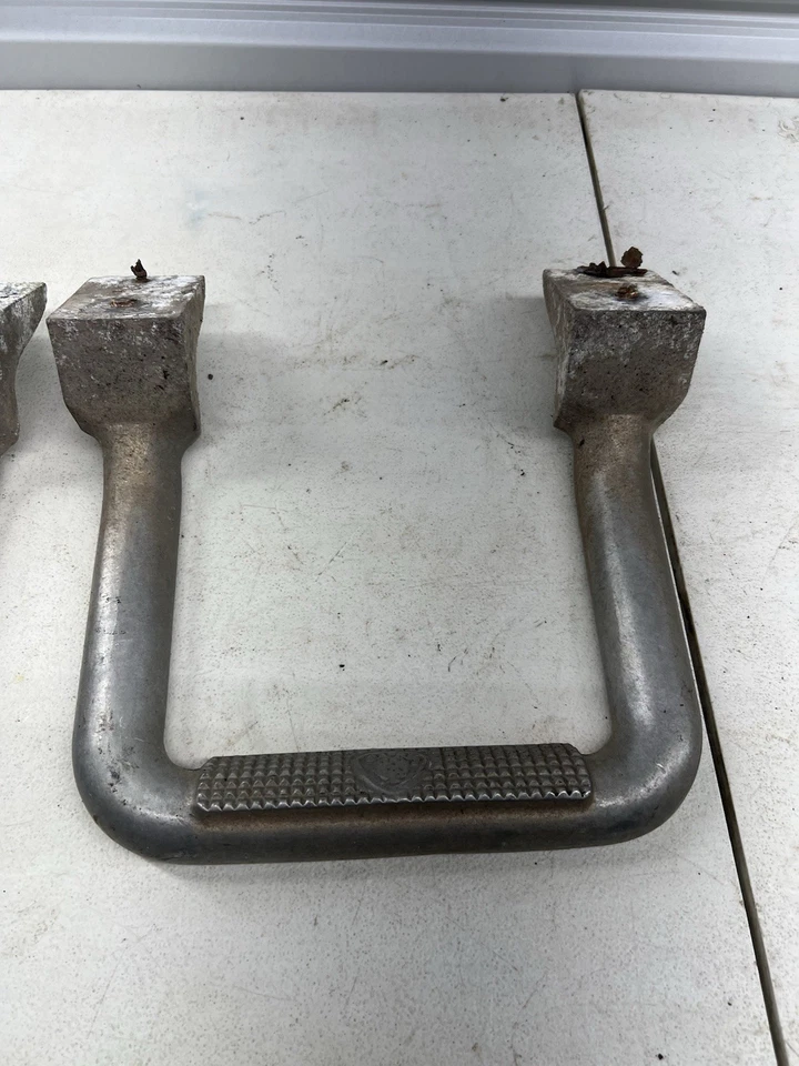 Aftermarket Old School Bully Steps - Image 3 of 4