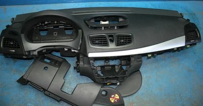 Armaturenbrett Cockpit mit Modul 985250008R-C Renault Fluence L30 Bj.10