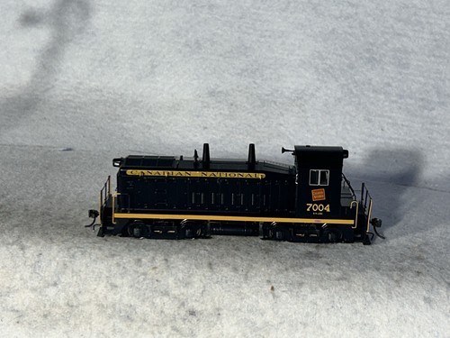 Motor conmutador Sharp Rapido Canadian National RR SW-9 # 7003 DCC/Sonido HO | Zustand: New