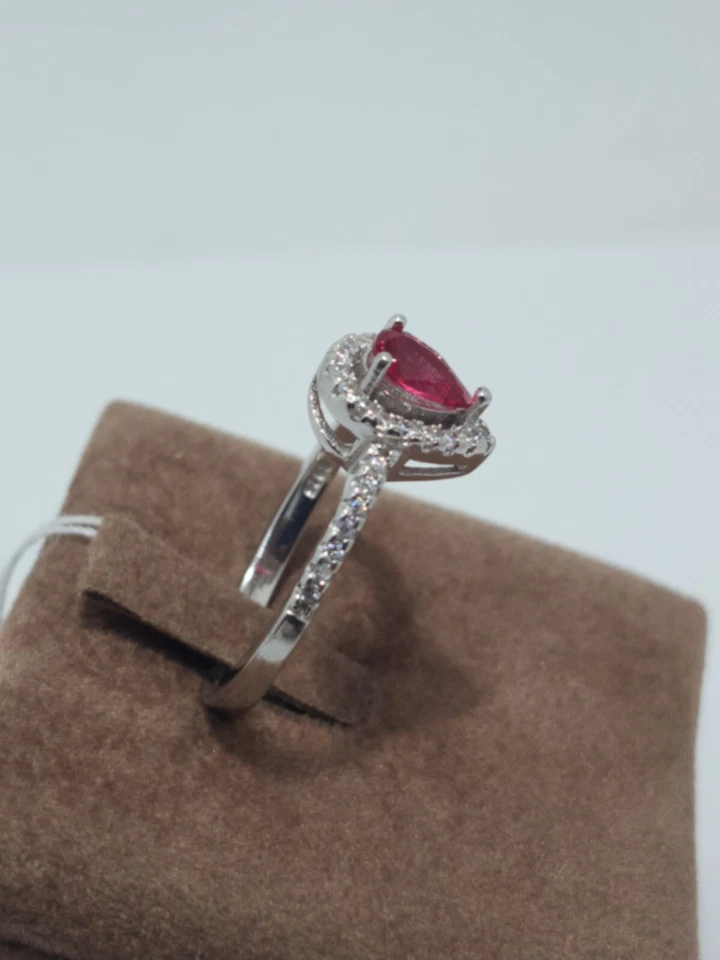 Anello Kate Donna Argento 925 Rodiato Buanco Pietra Zircone Goccia Rosso Rubino - Immagine 4 di 4