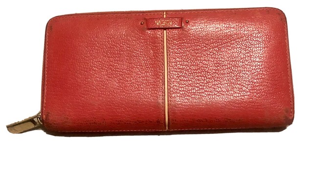 tumi wristlet