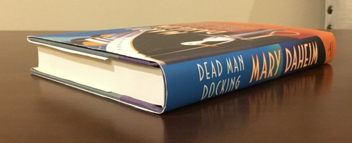 2005 1st Edition/Printing "DEAD MAN DOCKING" by Mary Daheim *SIGNED* - Imagen 12 de 12