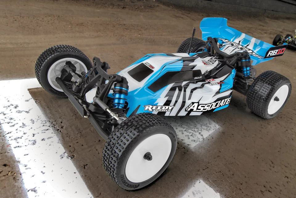 Team Associated 90031 RB10 RTR, Bleu - Photo 2/4