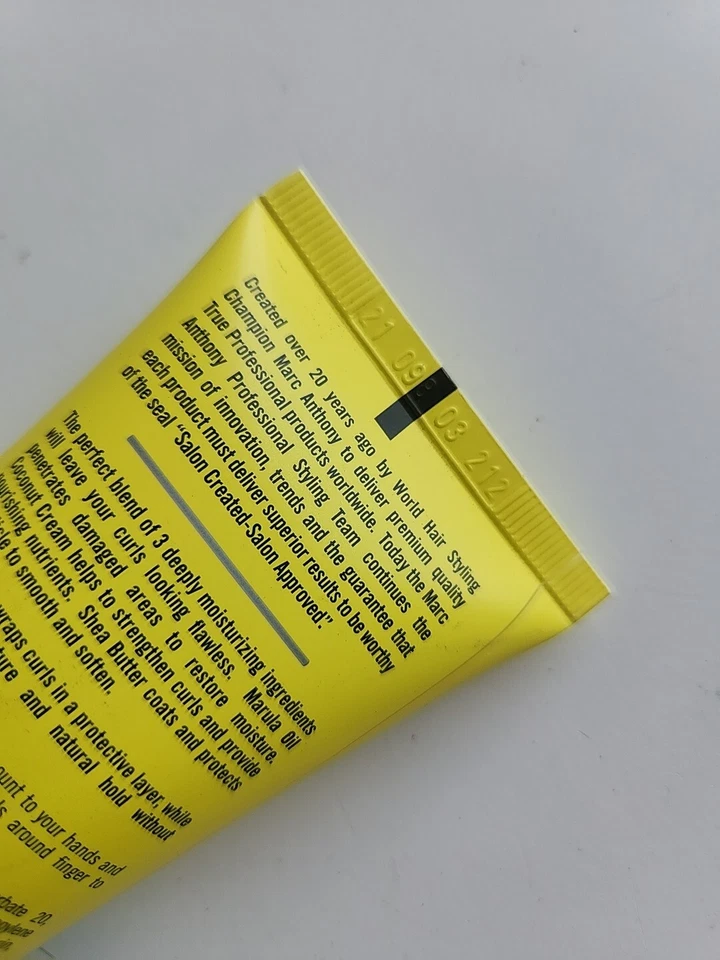 2 Marc Anthony Strictly Curls 3X Moisture Curl Control Styling Jelly 3.4 Fl. Oz. - Image 3 of 3