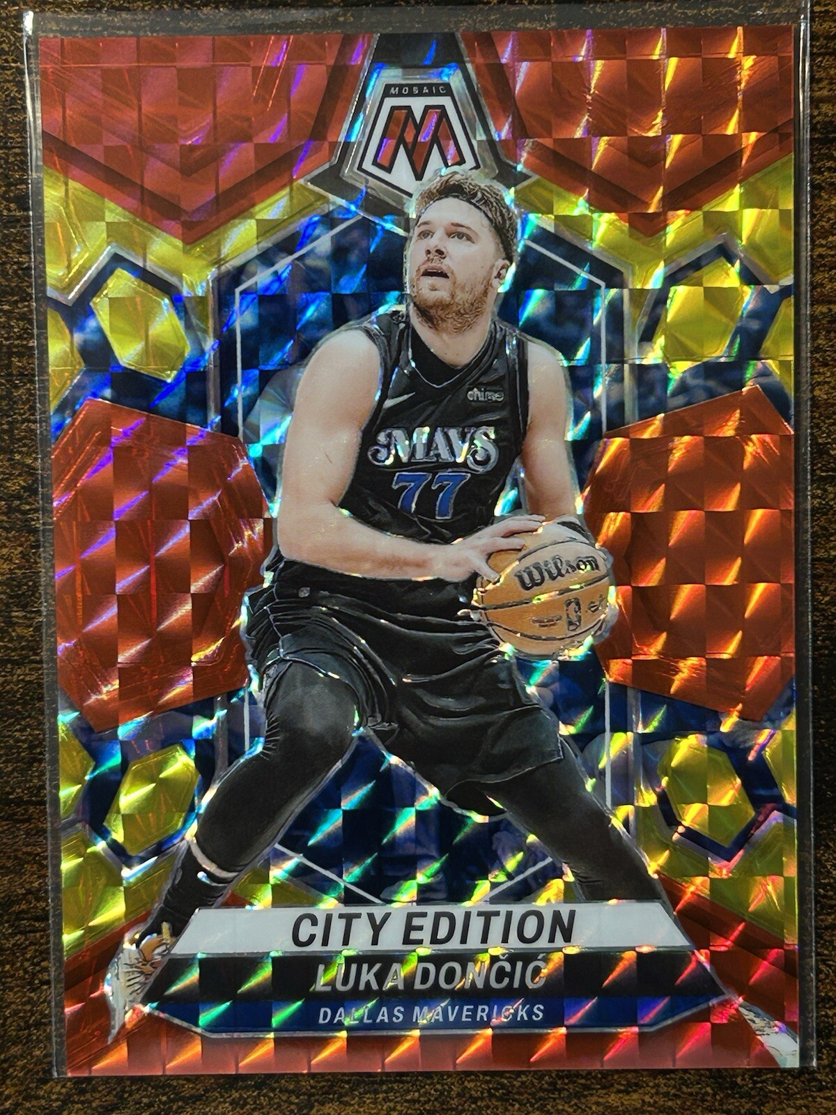 2023-24 Panini Mosaic Luka Doncic /75 City Edition Red Yellow Fusion Choice #285