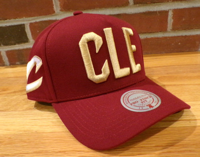 MITCHELL & NESS PRO PINCH CLEVELAND CAVALIERS SNAPBACK HAT OSFA