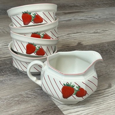 Vintage 90s Mikasa Fresh Fruit Strawberry Bowls & Creamer DP002 Japan Set of 5