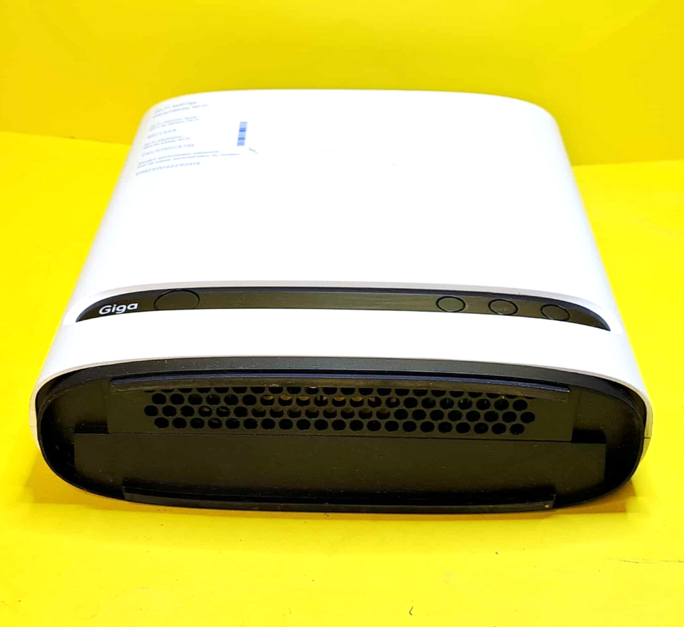 bell-sagemcom-giga-hub-fast-5689e-home-internet-gateway-modem-router