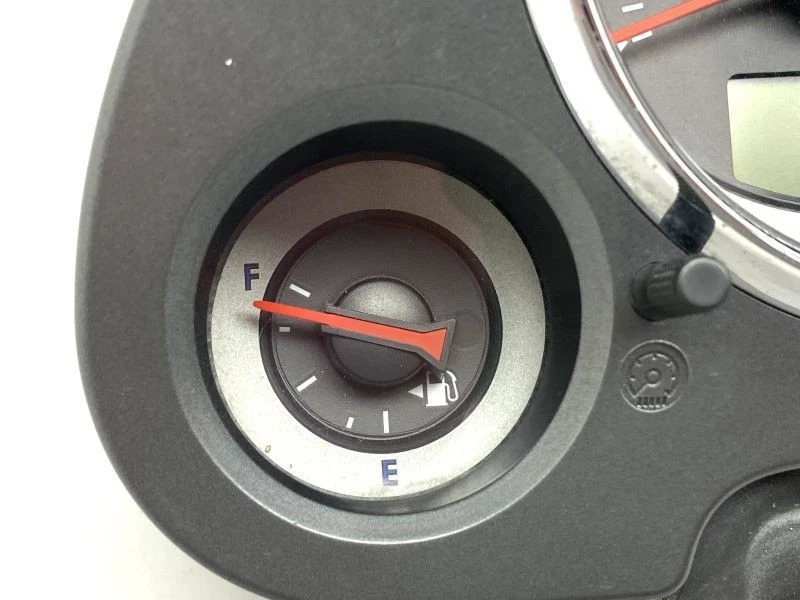 Painel de instrumentos velocímetro 3.8L AT compatível com 2008-2012 Mitsubishi Eclipse 63489 - Imagem 2 de 4