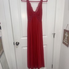 Red M 9297 Vintage Olga Nightwear Sleepwear Fullsweep Vintage Nightgown