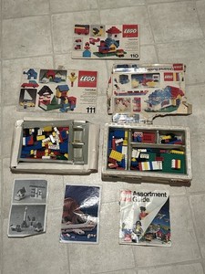 Vintage Legos Universal Building Set, 110 Set & 111 Set W/ Box 1970/80s Original