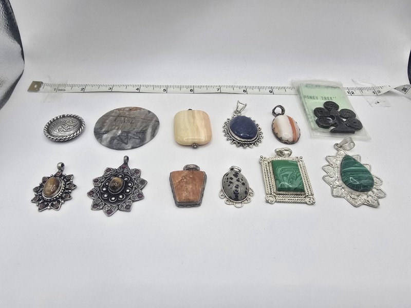  Lot Of 12  Pendants - Silver - Stone