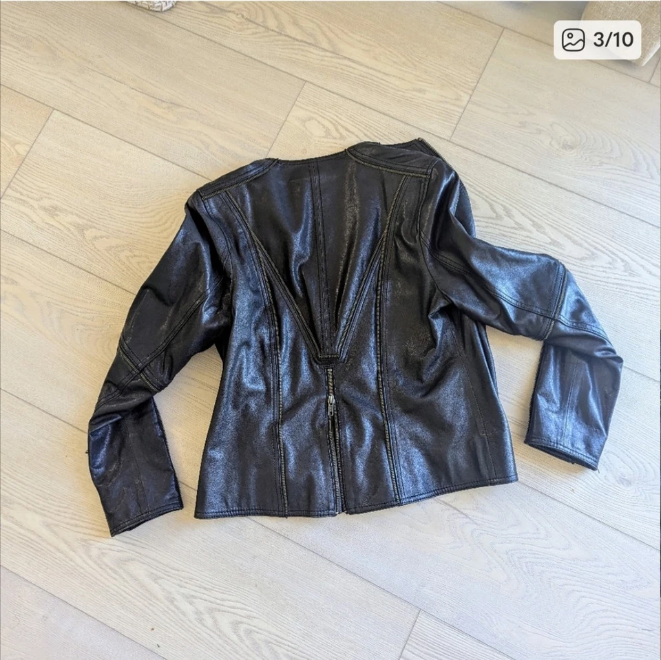 Chaqueta de cuero negra Haute Hippie Sift - $1280 vintage - como nueva  Foto 2 de 4