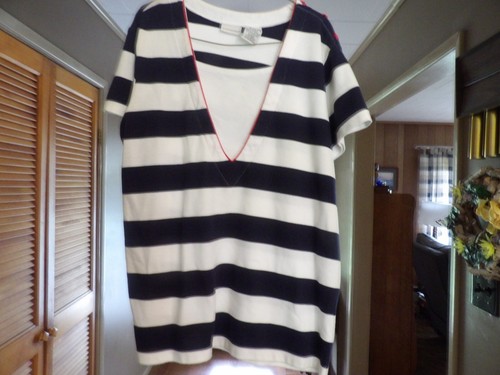White Stag red, white & blue tee - size M 8/10 - Picture 2 of 3