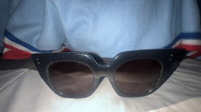Massimo Dutti Women's Black Sunglasses 100% UV Protection Category 3 5221-150
