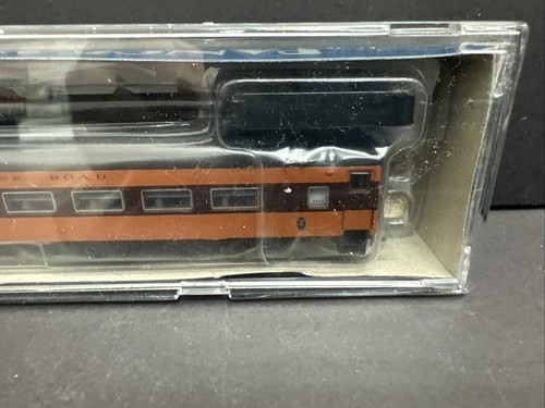 RAPIDO 500069 N-SCALE MILWAUKEE ROAD MILW HIAWATHA COACH PASSENGER CAR #547 - Picture 4 of 8