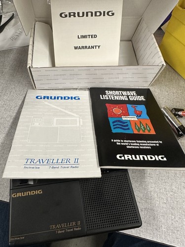 IN BOX GRUNDIG TRAVELER II Radio portatile a onde corte 7 bande - Foto 7 di 9