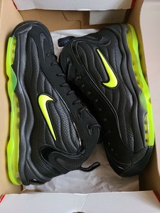 total max uptempo black volt