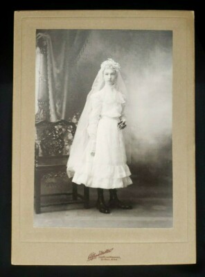 Antique Photocard / Cabinet Card - Young Bride by Alfred Miller - St. Paul, Minn