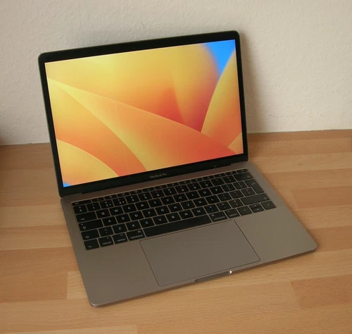Apple MacBook Pro 13in A1708 2.3 Core i5 250GB SSD 16GB RAM 2017