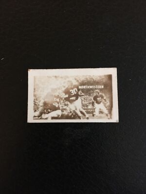 R714-27 TOPPS 1948 MAGIC PHOTOS #3 SERIES R FOOTBALL THRILLS, NORTHWESTERN