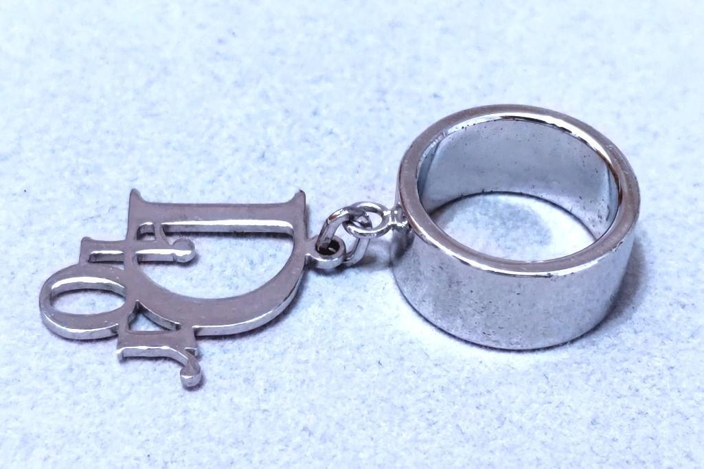 Christian Dior Exboats Logo Ring D80648 39186 | eBay Christian Dior Exboats Logo Ring D80648 39186 | eBay