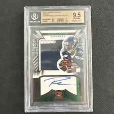 2012 Crown Royale Green Russel Wilson RC Auto Patch /49 BGS 9.5