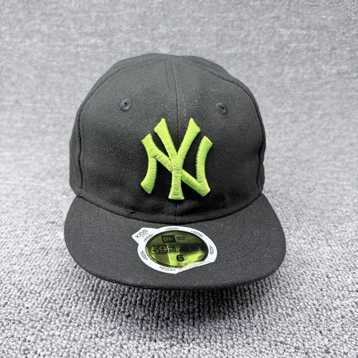 New Era 59FIFTY Kids NY New York Yankees Fitted Hat Size 6 Black Lime Green