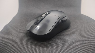 Logitech G703 Lightspeed Gaming-Maus, Schwarz, LIGHTSYNC RGB, Wireless