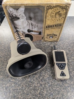 LUCKY DUCK DECOYS THE ROUGHNECK