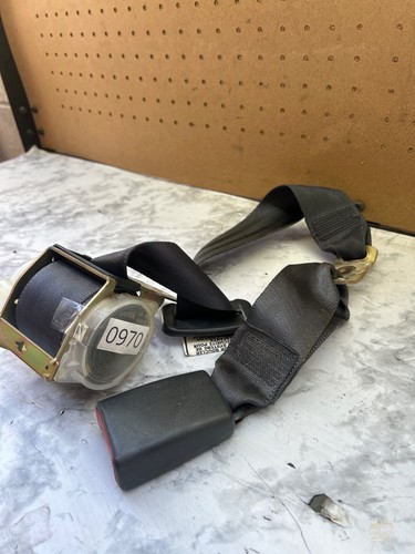 2003 Toyota Corolla ZZE130L Rear Middle Center Seat Belt & Retractor OEM