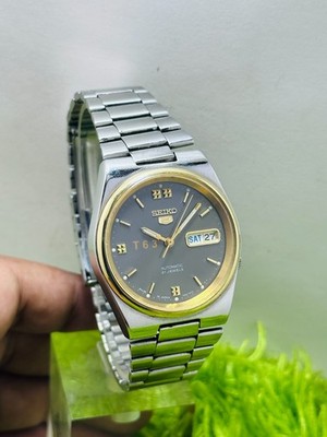 Vintage Seiko 5 7S26-3130 Gifted Dial ''T63'' Automatic 21 J Day/Date Men's Watch