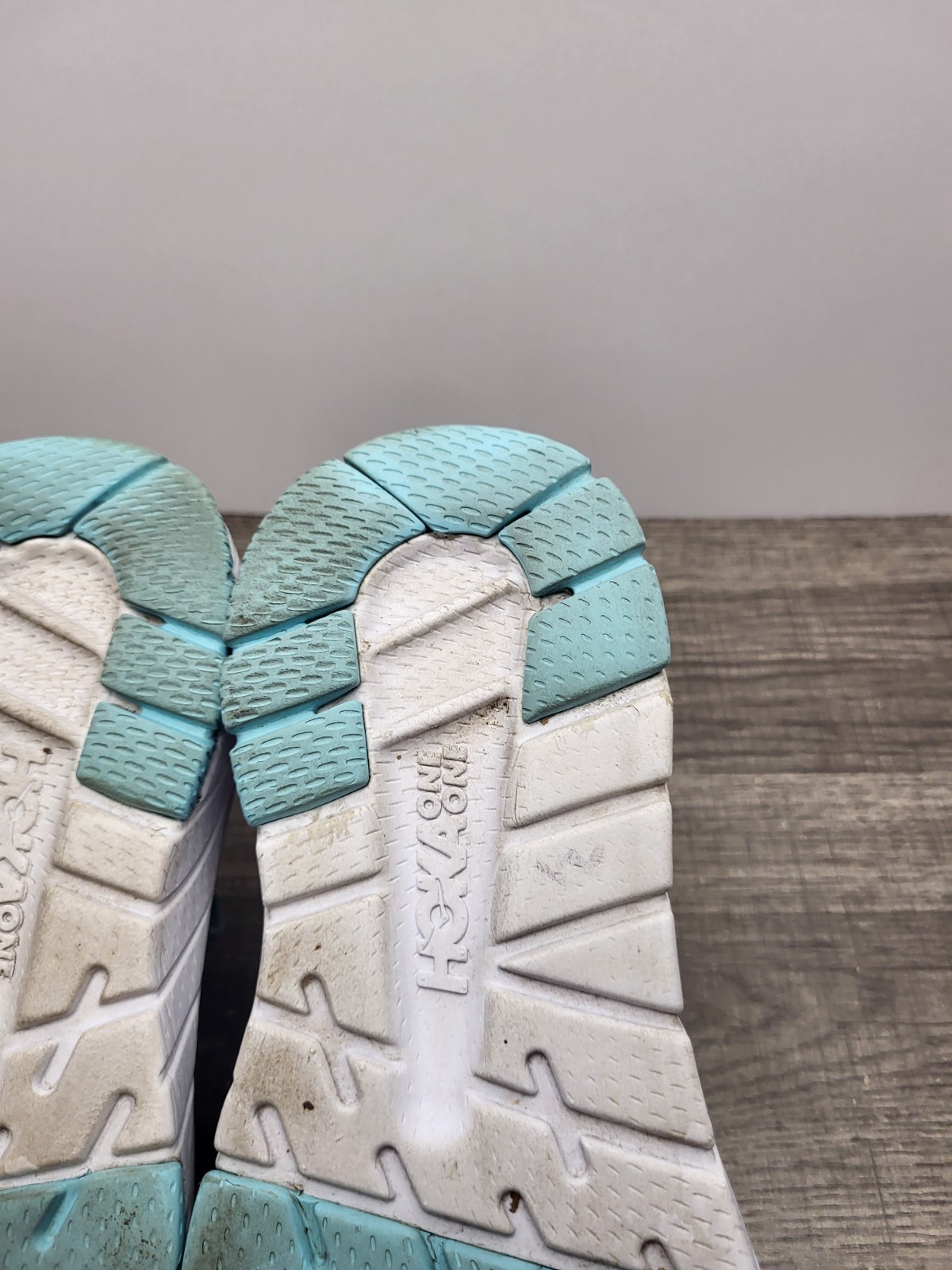 HOKA ONE Cavu 3 Women's Road Running Shoes Size 6 thumbnail 9