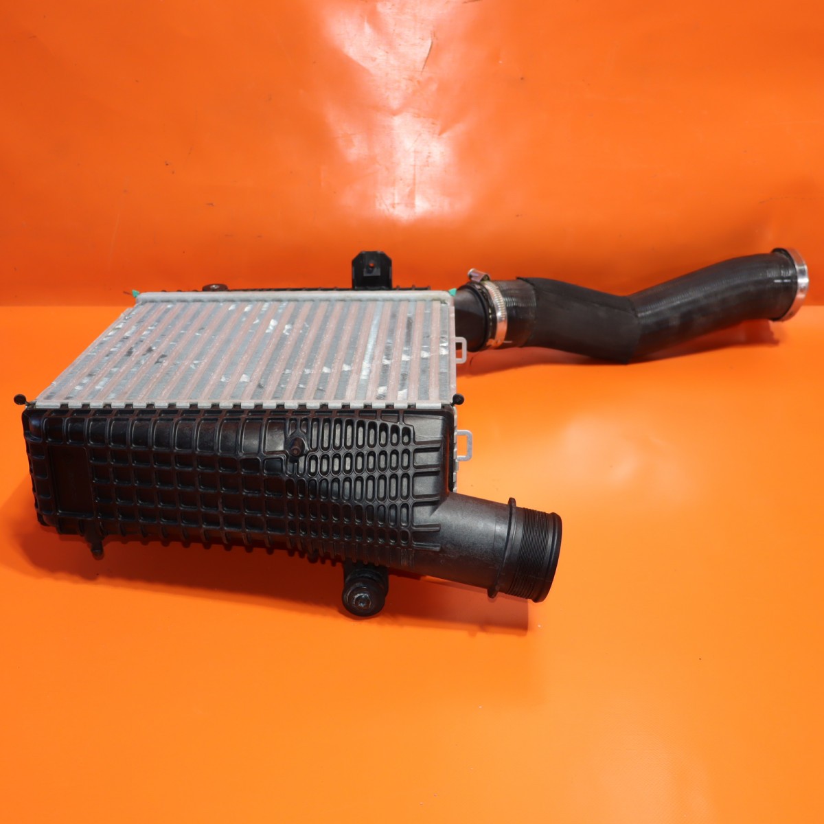 BENTLEY FLYING SPUR INTERCOOLER CHARGE AIR 2020 2021 2022 2023 975145803A OEM