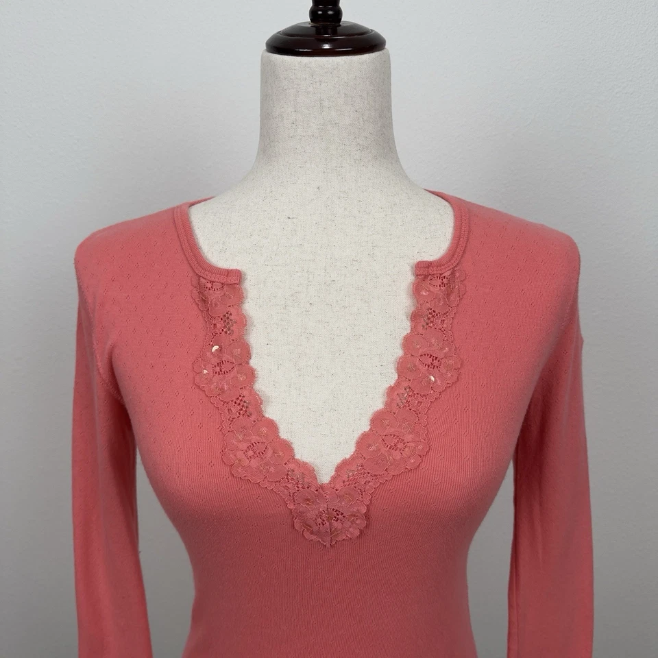 Maurices Top Womens Medium Pink Henley Sequins Elena Gilbert Ribbed y2k Layering - image 2 of 4