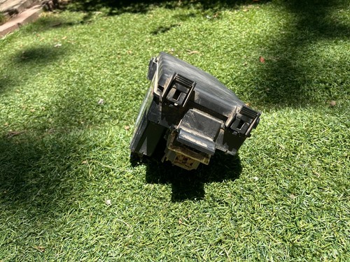 2006 Dodge Ram 5.7L 1500 Totally Integrated Module Fuse Box P56049889AK OEM GAS - Picture 8 of 9