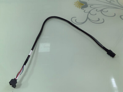 SAS cable SFF-8087 to SFF-8087 RMS36-2156 REV AX3