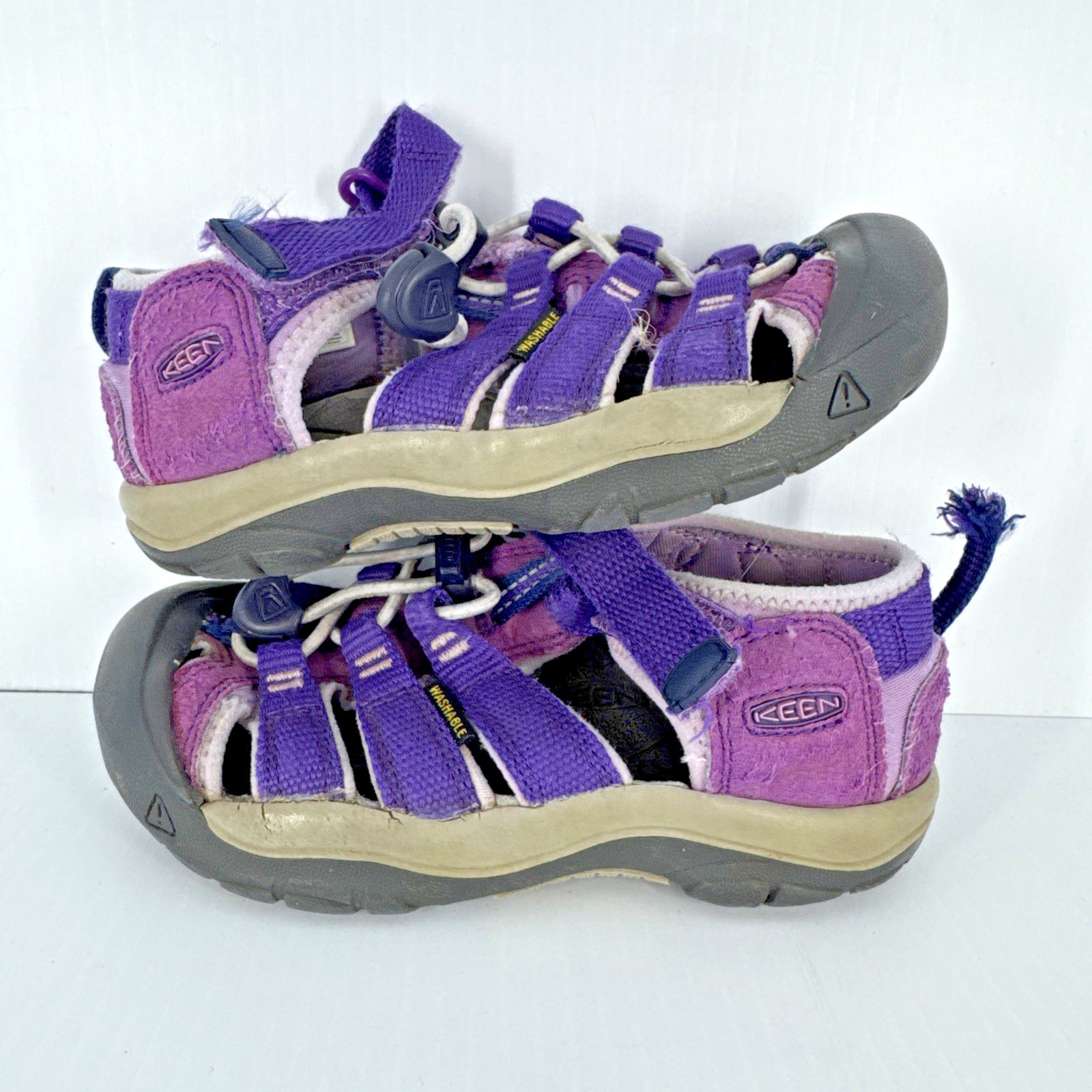 Sandali Keen viola per ragazze giovani taglia 11 scarpe da trekking in acqua ottime condizioni vestibilità sicura
