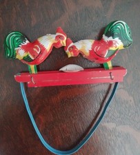 Vintage Collectible Tin Lithograpgh Pecking Roosters Toy-1960s Stamped MM 059