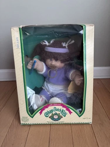 Vintage Coleco 1983 Cabbage Patch  "Diana Lynn" #3900 I Can Hold My Crayon NIB