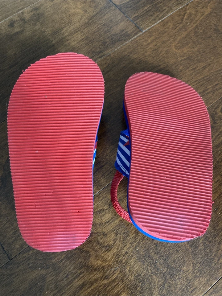 Sandalias de playa Capitán América Marvel Superhéroe Chanclas Niño Pequeño Talla L/G 9-10 Foto 3 de 4