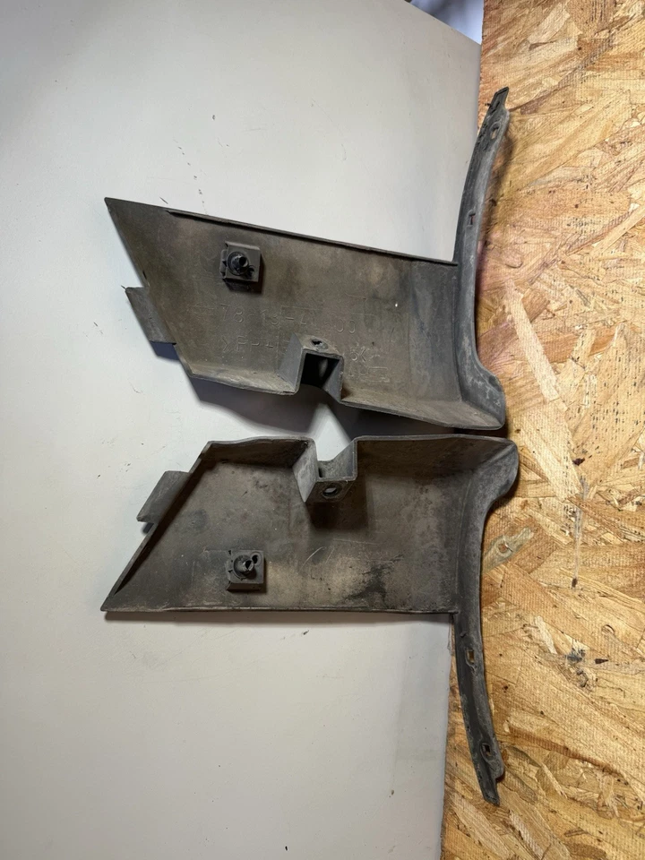 Guardabarros trasero izquierdo del lado del conductor Infiniti G35 2003-2006 sedán OEM Foto 4 de 4