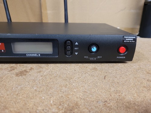 Sistema de micrófono inalámbrico Shure UGX8 UHF IR DEFECTUOSO - Imagen 4 de 7