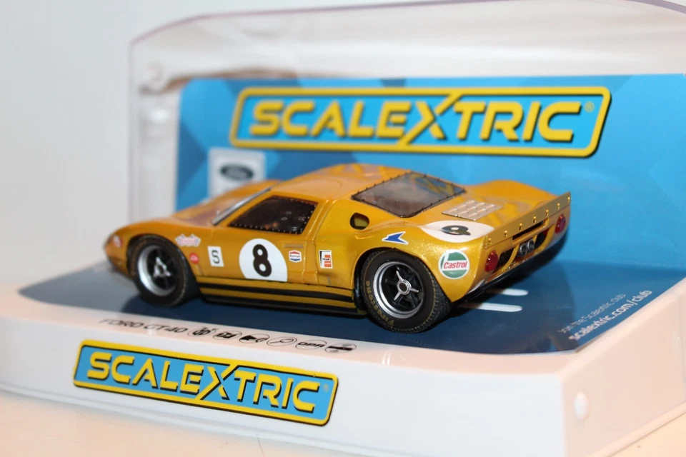 SLOT CAR SCALEXTRIC FORD GT 40 BOAC 500 1968 N 8 NUOVA 1/32 - Immagine 2 di 4