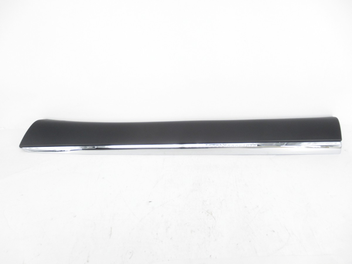 Genuine OEM Lexus 75071-0E010 Passenger Front Door Moulding 10-15