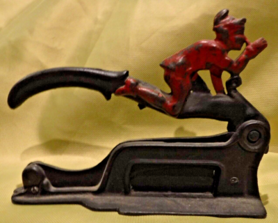 brighton tobacco cutter Elf Tobacco Cutter, Cigar Plug Cutter, Brighton 3, Cast Iron NEW Brighton,  PA,