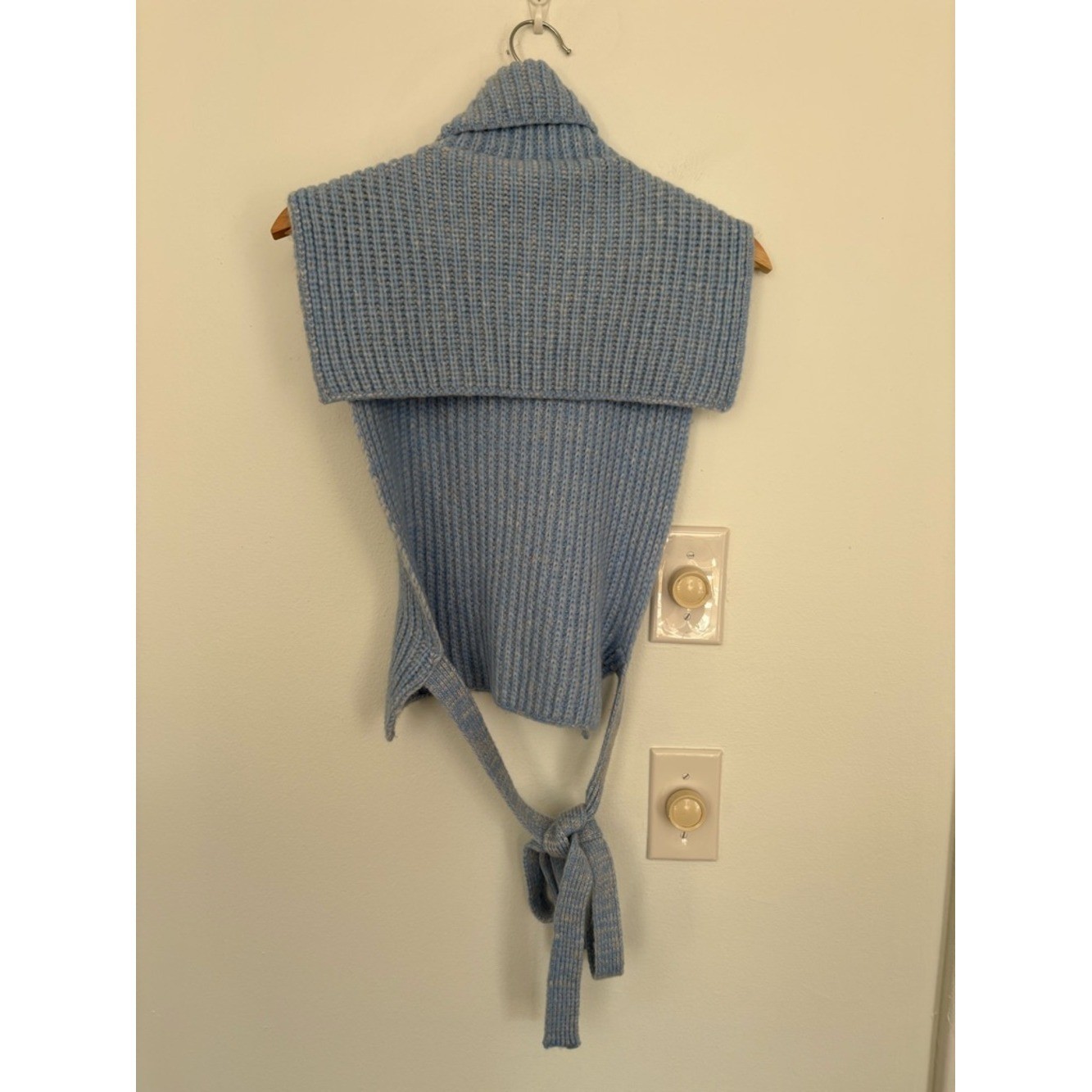 Baum Und Pferdgarten || Laura Open Tie Back Sweater Vest Dickey Turtleneck Blue image 5
