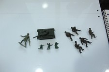 Vintage Mixed Lot of Toy 9 Army Men Soldiers  1 Tank Marked Blue Box