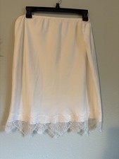 New Honeydew Half Slip Skirt Satin Lace Trim Lingerie women  s size Large