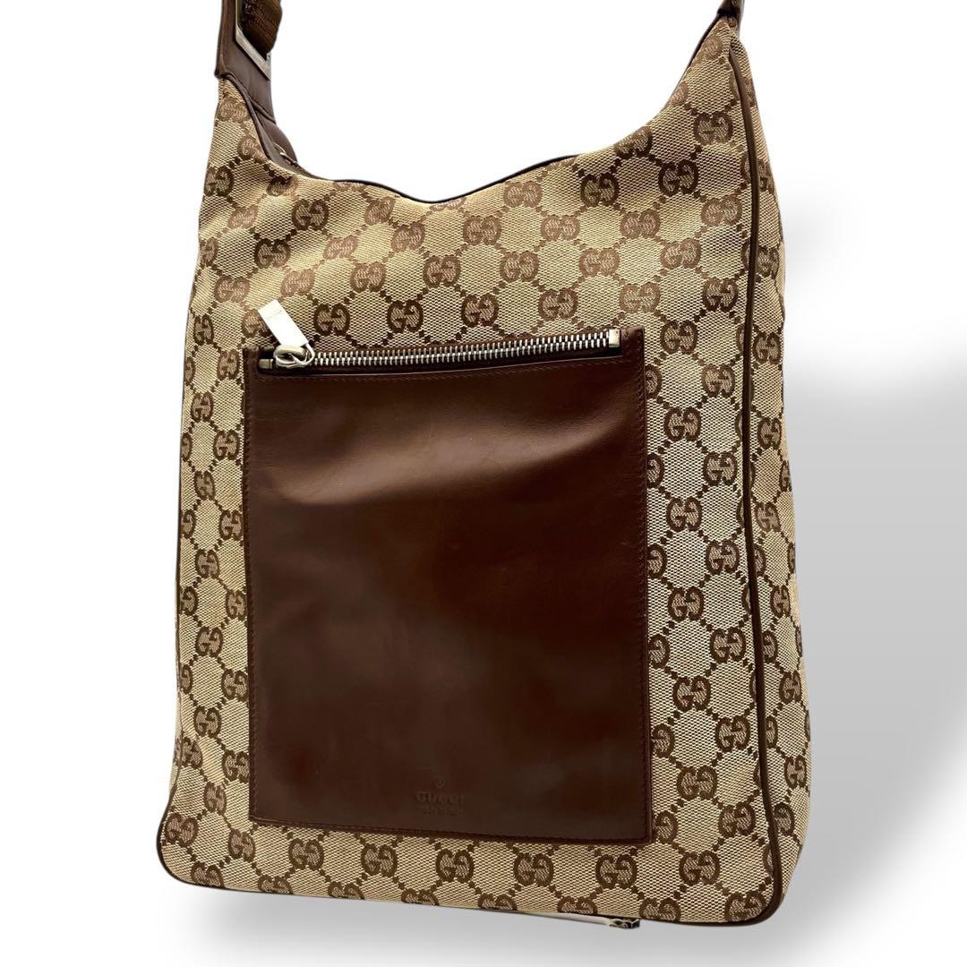 Borsa a tracolla Gucci GG in pelle di tela marrone